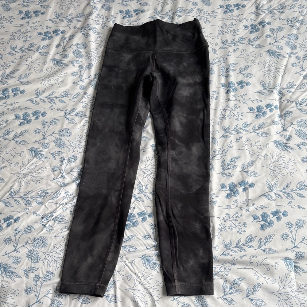 Lululemon Wunder under leggings size 4